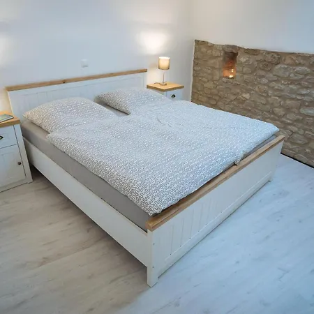 Maijeschhof Appartement *